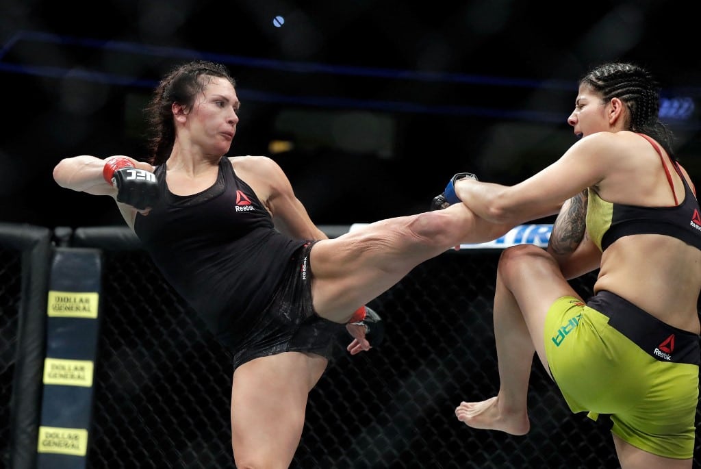 Cat Zingano Kicks Ketlen Vieira MMA