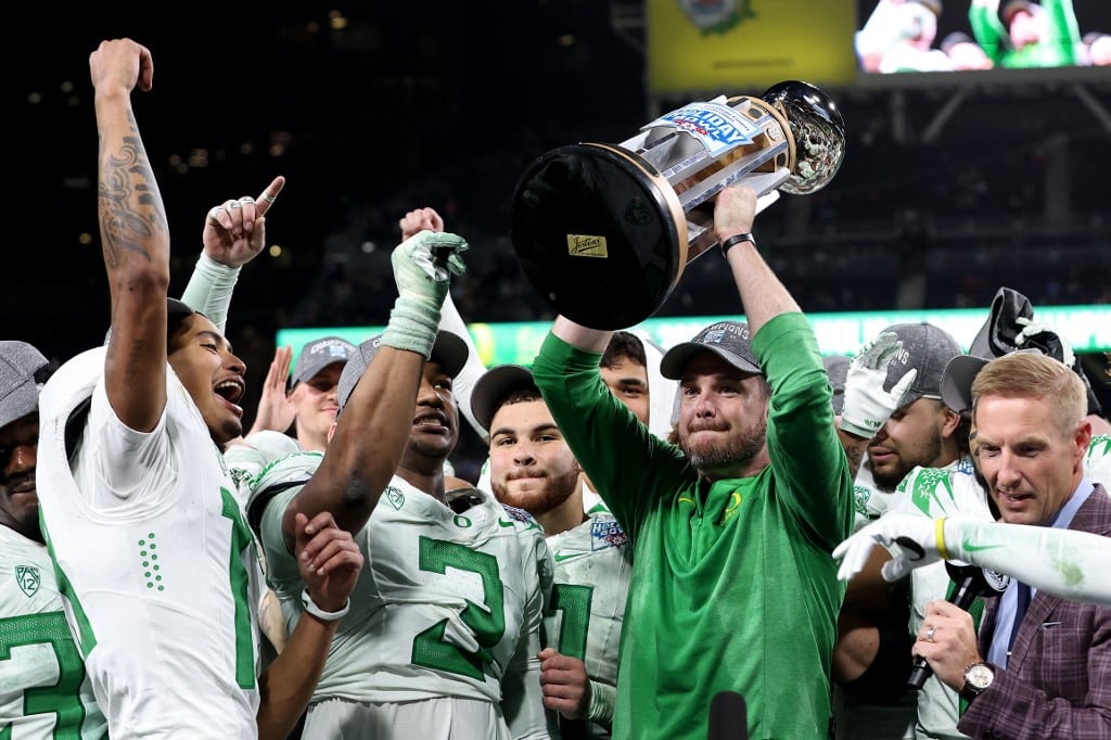 Head coach Dan Lanning Oregon Ducks NCAA college football