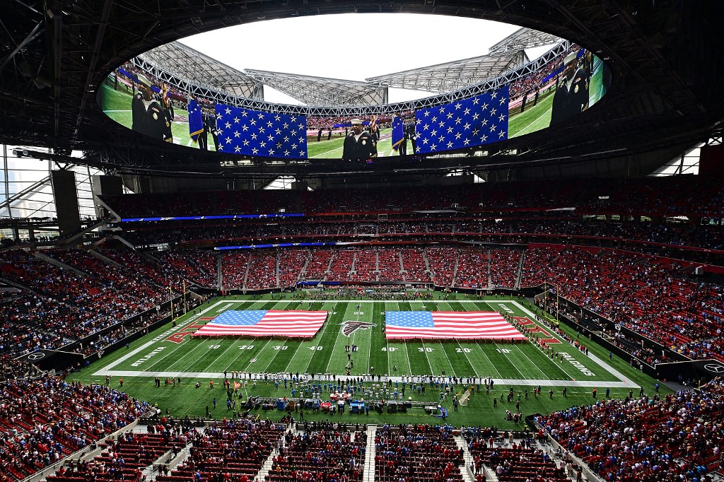 Mercedes-Benz Stadium Los Angeles Chargers Atlanta Falcons