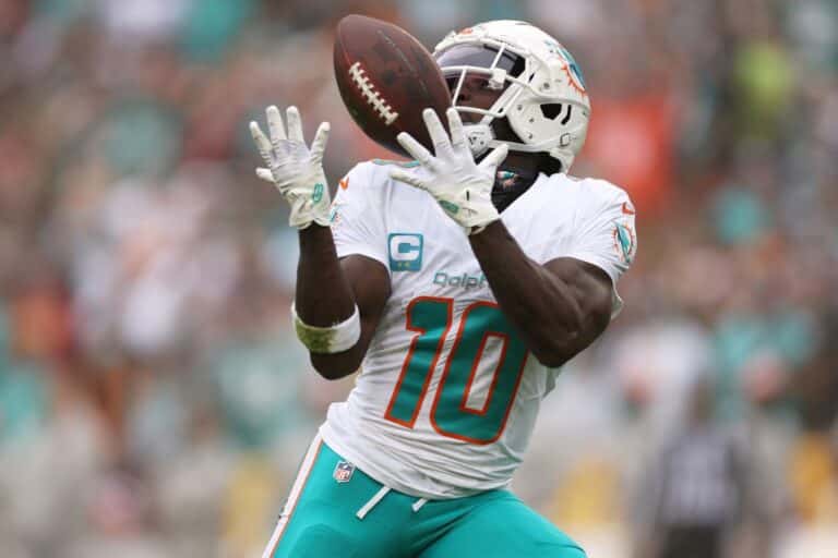 Tyreek Hill Miami Dolphins NFl player