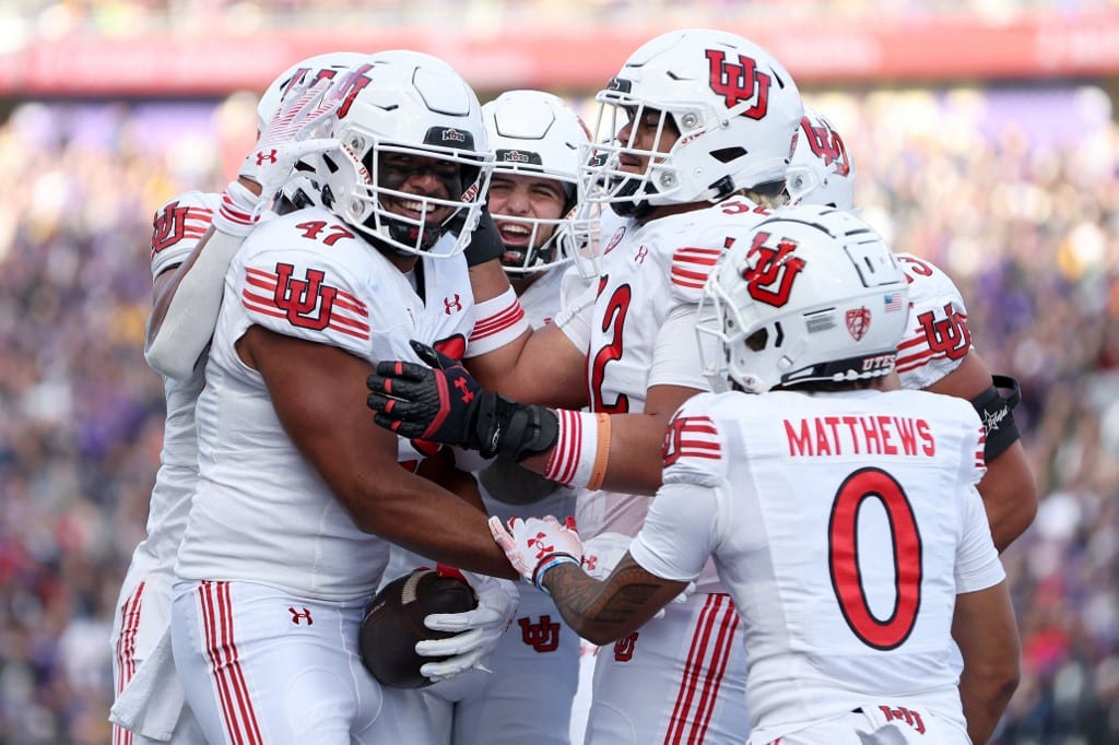 Miki Suguturaga Utah Utes v Washington Huskies