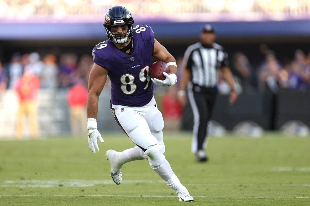 Mark Andrews Baltimore Ravens NFL player