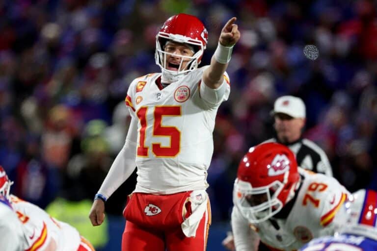 Patrick Mahomes Kansas City Chiefs v Buffalo Bills