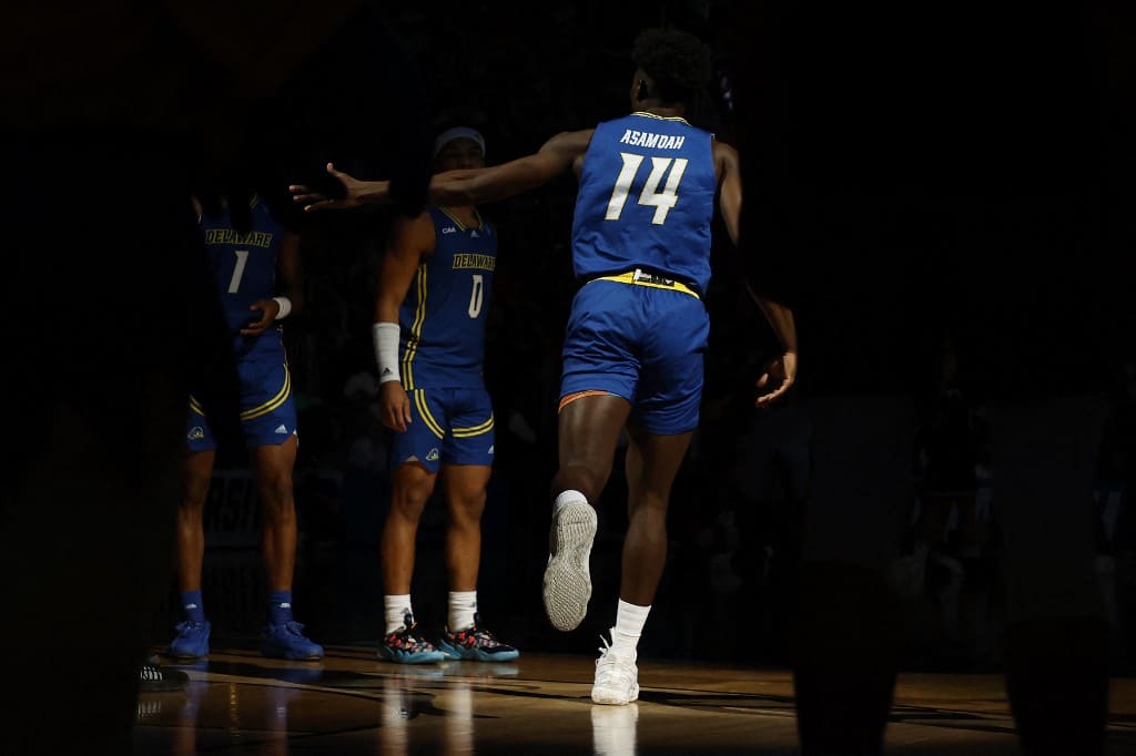 Delaware Fightin Blue Hens Celebrate vs Villanova Wildcats