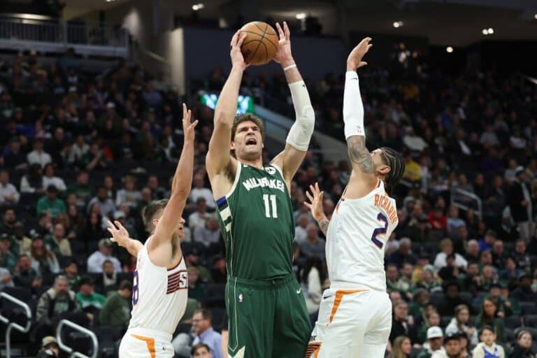 Brook Lopez Milwaukee Bucks