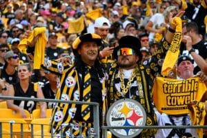 Los Angeles Chargers v Pittsburgh Steelers