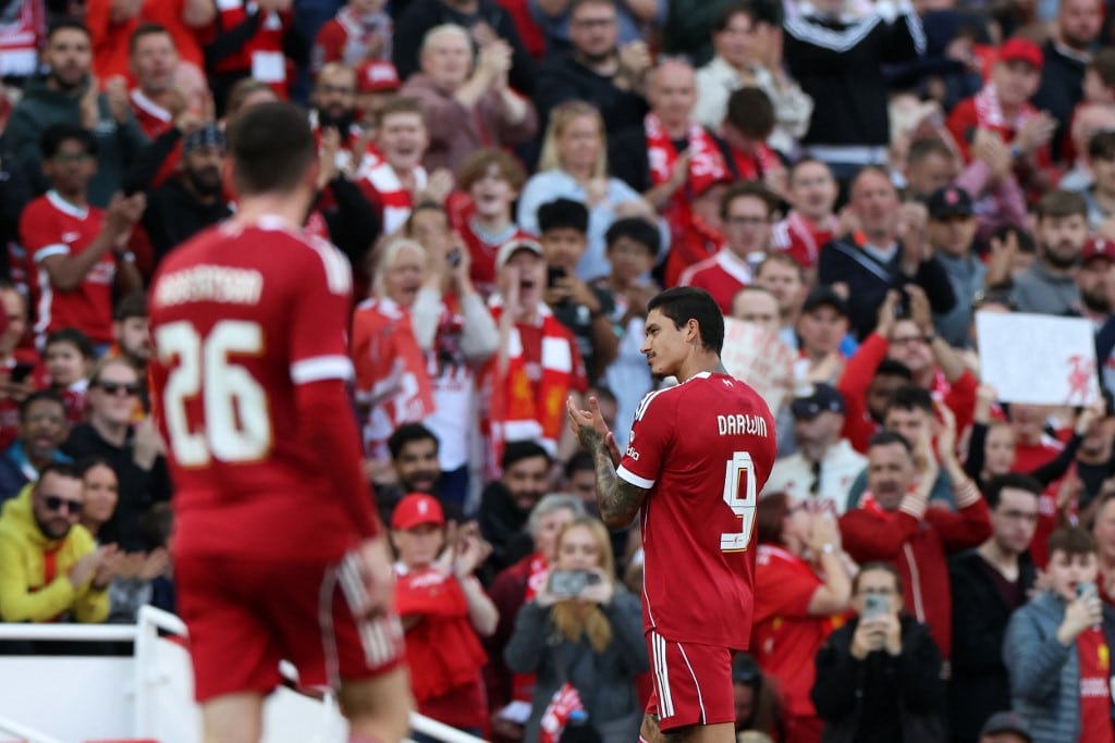 Liverpool fans applaud as Liverpool's Uruguayan striker #09 Darwin Nunez leaves the pitch after being substituted off during a game between Liverpool and Athletic Bilbao.