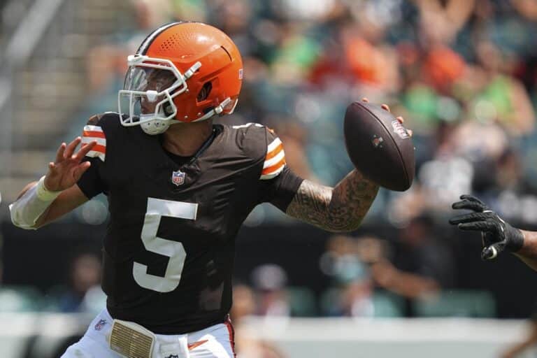 Dillon Gabriel #5 of the Cleveland Browns passes the ball against the Philadelphia Eagles.