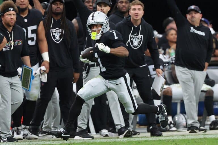 Tre Tucker #1 of the Las Vegas Raiders runs the ball in the game against the Tennessee Titans.