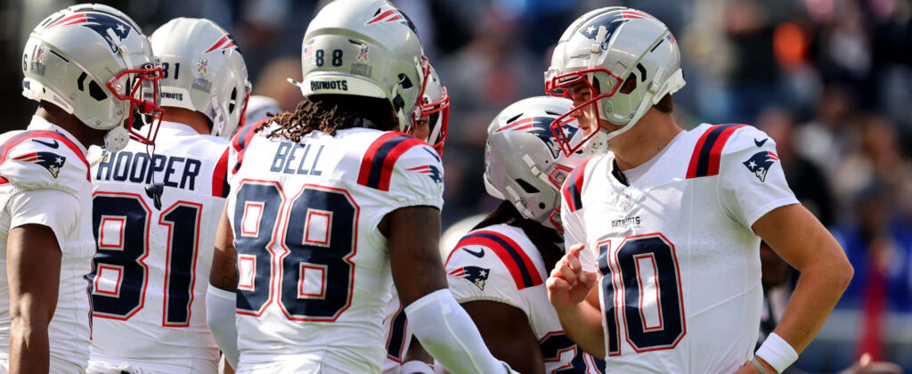 drake-maye-2025 - Oddstrader Drake Maye of the New England Patriots