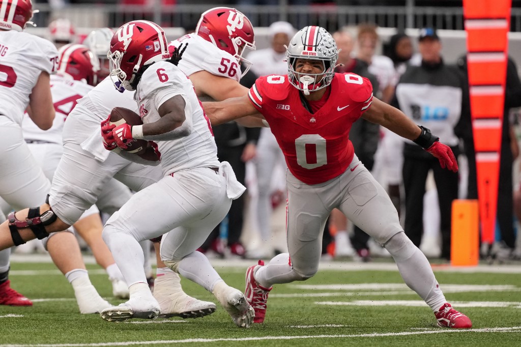 Justice Ellison #6 of the Indiana Hoosiers runs with the ball against the Ohio State Buckeyes.