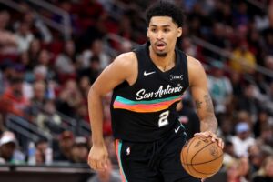 Dylan Harper #2 of the San Antonio Spurs