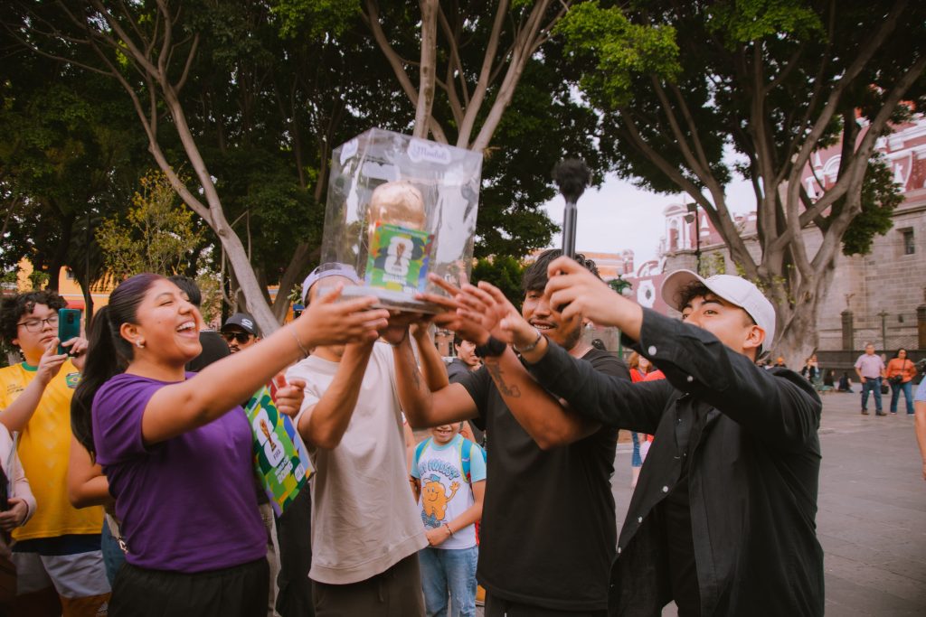 Photo by César O'neill: https://www.pexels.com/photo/group-celebrating-outdoors-holding-trophy-38255523/