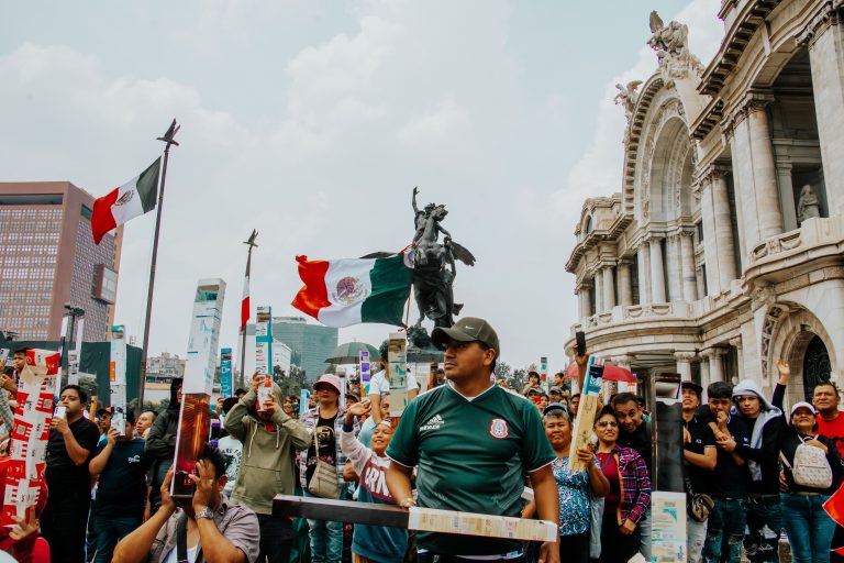 Photo by Osvaldo Samuel Rendon: https://www.pexels.com/photo/vibrant-mexican-celebration-at-palacio-de-bellas-artes-28672865/